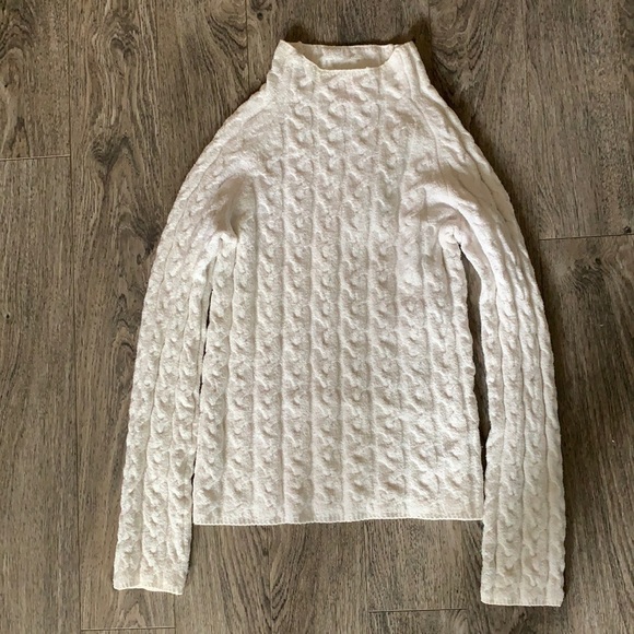 EUC White Cable Knit Sweater - Picture 1 of 5